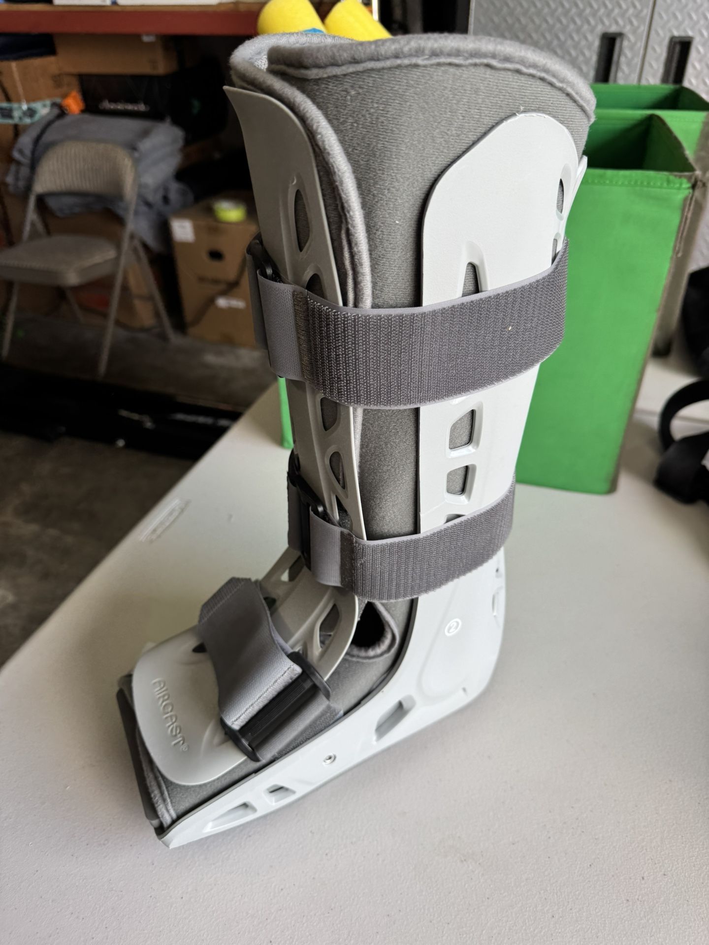 Aircast Medical Boot Medium Size