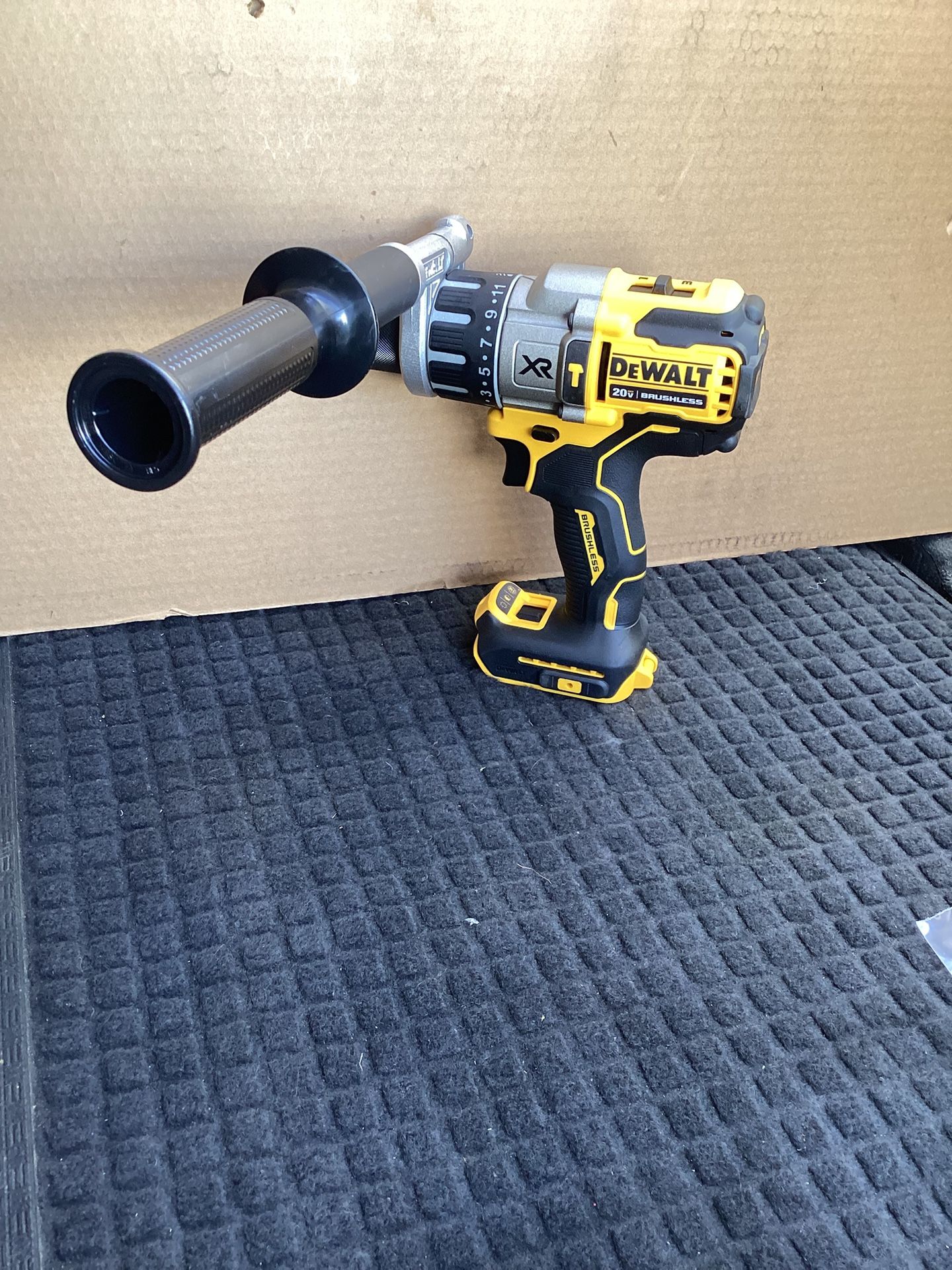 DEWALT 20V MAX XR BRUSHLESS CORDLESS 1/2-IN HAMMER DRILL ( TOOL ONLY )