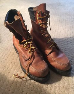 VINTAGE MENS REDWING BOOTS 8B (Used)