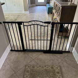 Extra Wide Gate