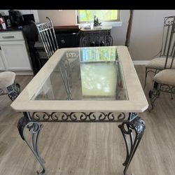 Table, 4 Chairs & Matching Sofa Table