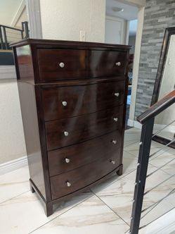 Beautiful dark Brown dresser