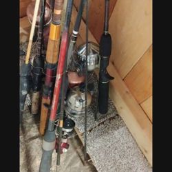 10 Fishing Poles With Rods And Reels Sold Together $40 Cash