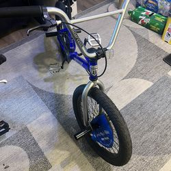 Mongoose Bmx Freestyle Bike