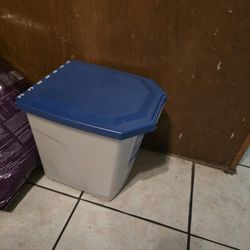 Dog Storage Container 