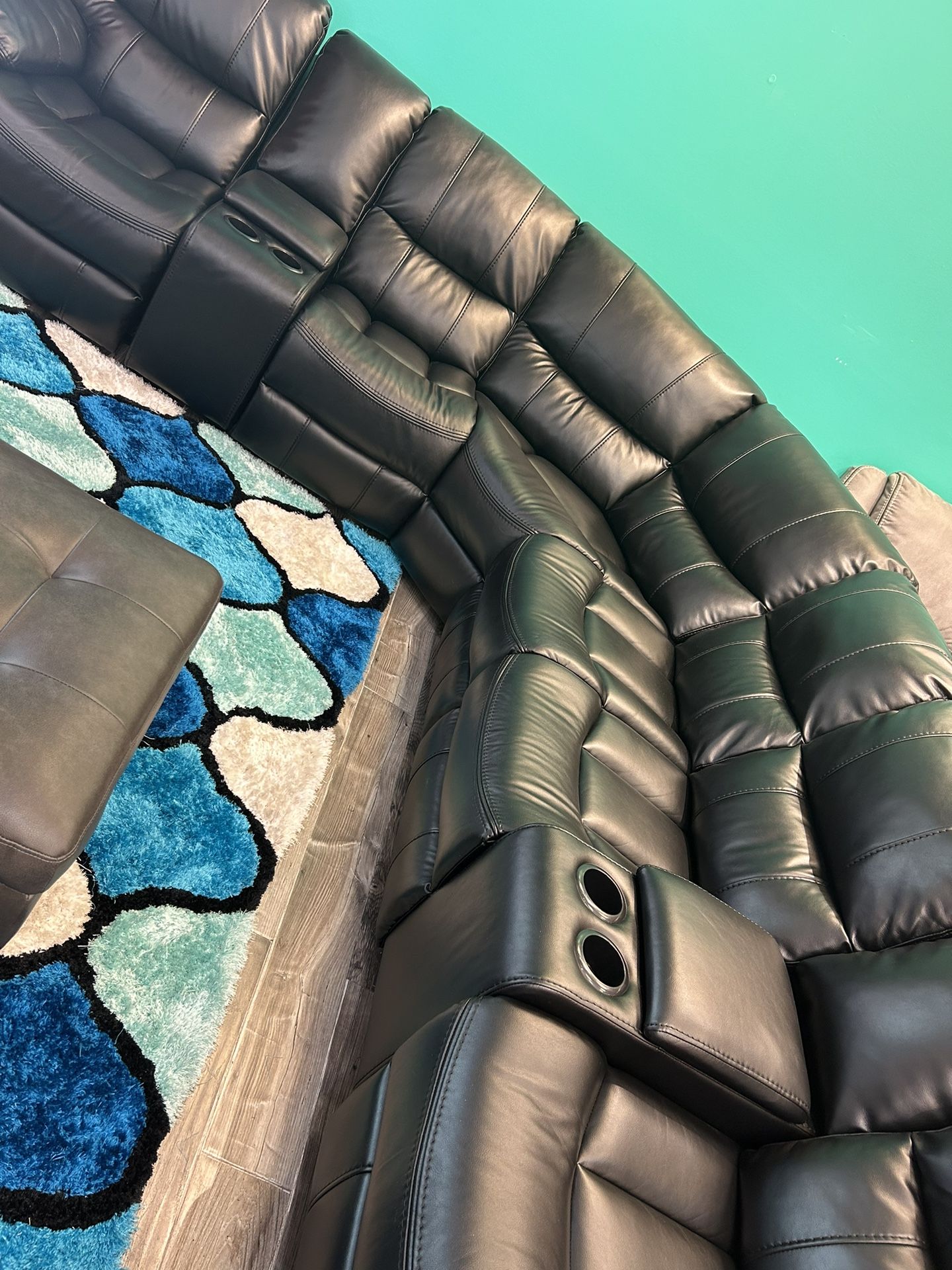 Madrid Black Sectional