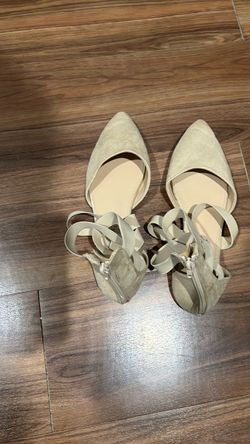 Women's Pointed-Toe Flats with Ankle Straps