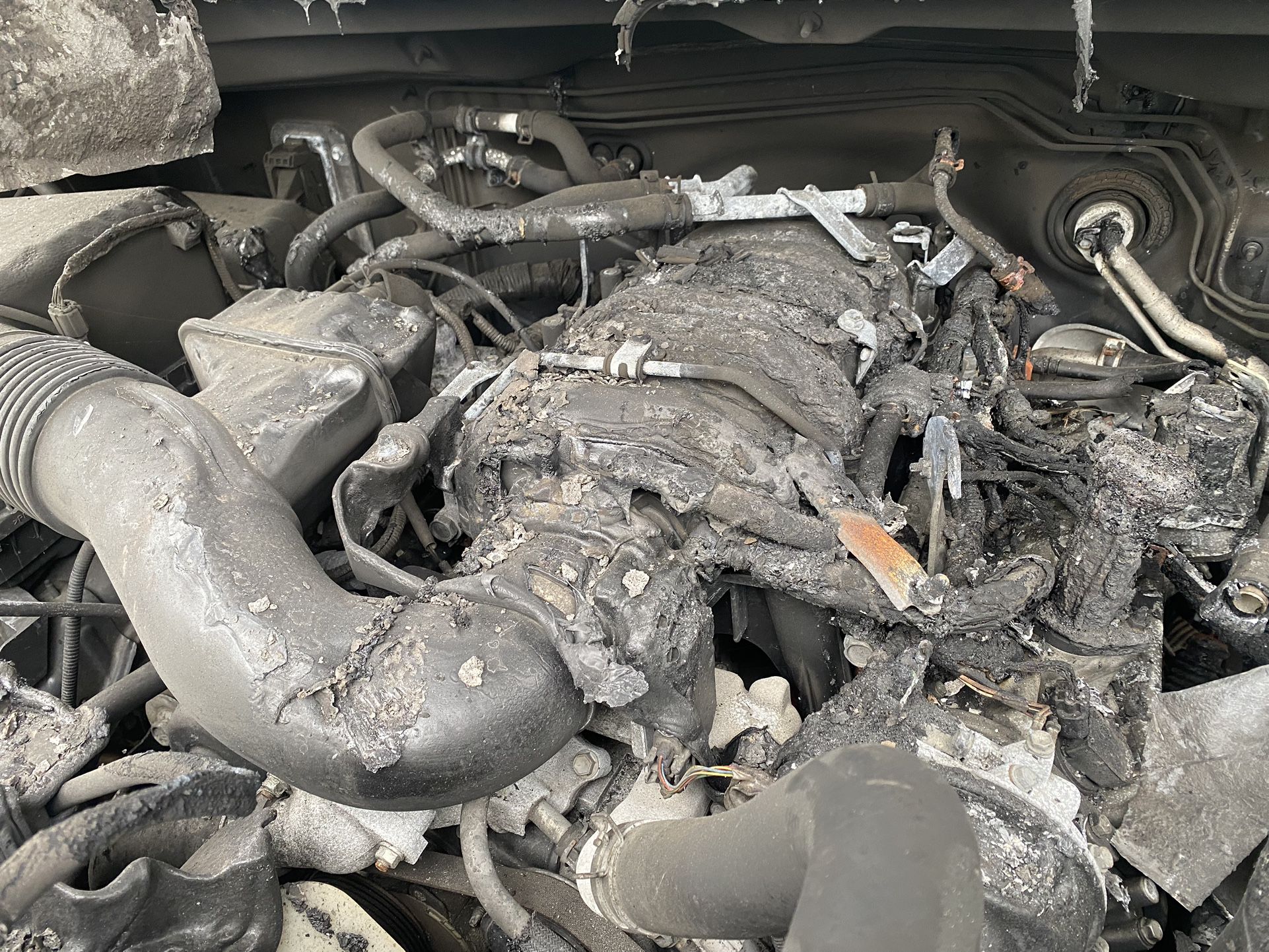 Parting Out Toyota Tundra 08  Good 4.7 Engine Part