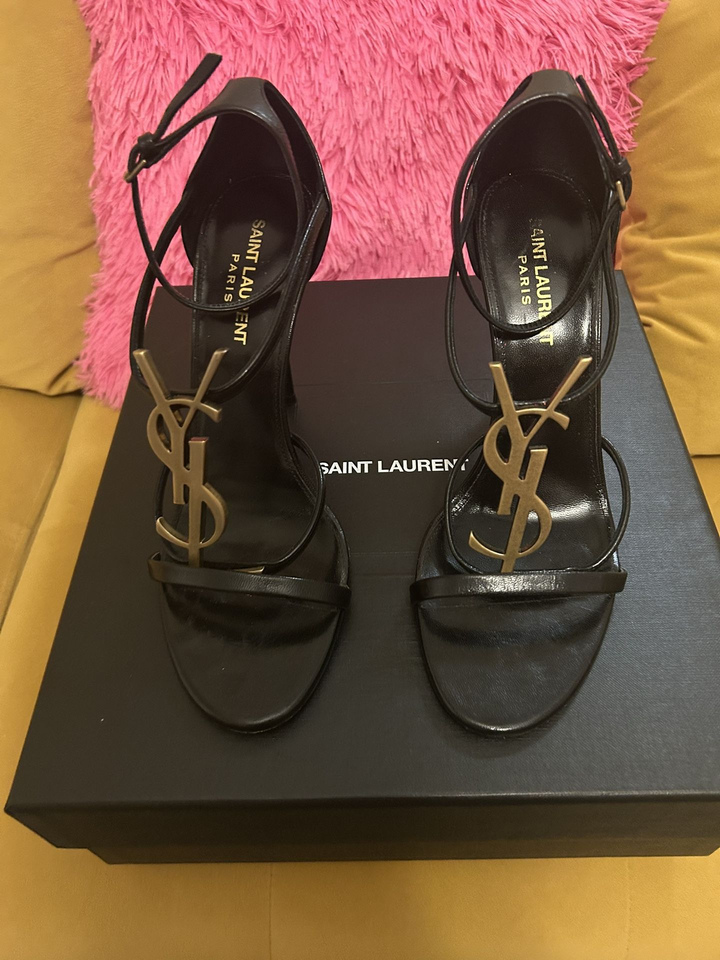 Yves Saint Laurent Heels