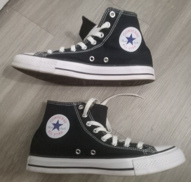 Converse Men Size 8