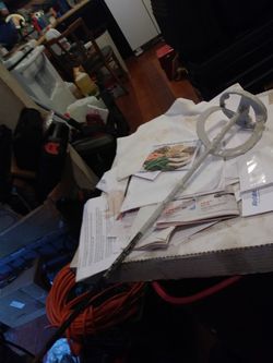 DRYWALL OR CONCRETE OR PAINT MIXING WOND