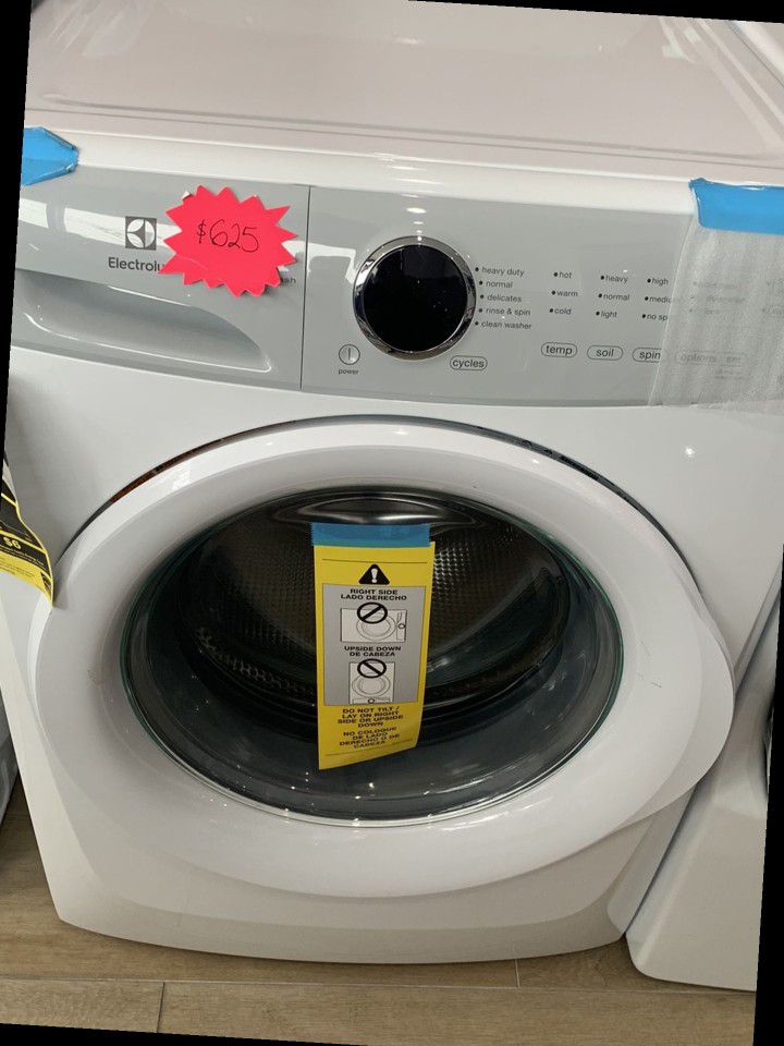 Electrolux 4.3 cu. ft. High Efficiency Front Load Washer in White, ENERGY STAR 2O