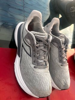 Brooks Men's Sneaker Lace Up Low Top Mesh Solid Gray Running