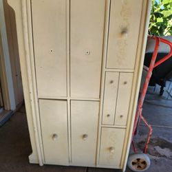 Used Dresser  Color Off White