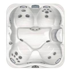 Jacuzzi J 325.  110 Or 220 Spa For 4 
