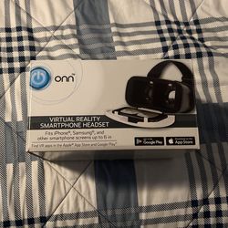 Virtual reality smartphone headset 