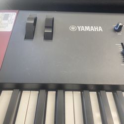 Yamaha Keyboard 