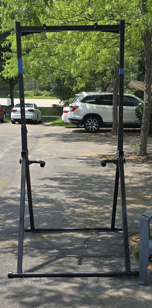 Pull Up Bar.