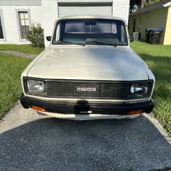1984 Mazda B2000