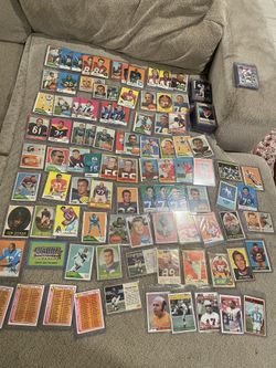 Huge Vintage Football/baseball Card Lot 