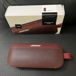 Bose Soundlink Flex. New. In Box