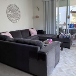 Sectional Couch 