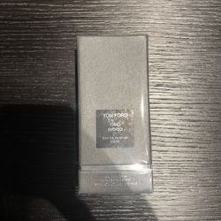 Tom Ford Oud Wood Eau De Parfum 