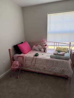 Twin Day Bed with Trundle - Pink