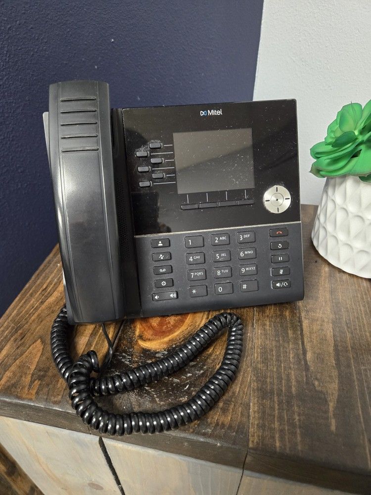 Mitel 6920 Model Buisness Phones