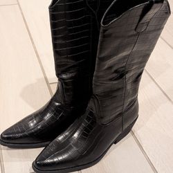 NEW* Crocodile Boots - $45