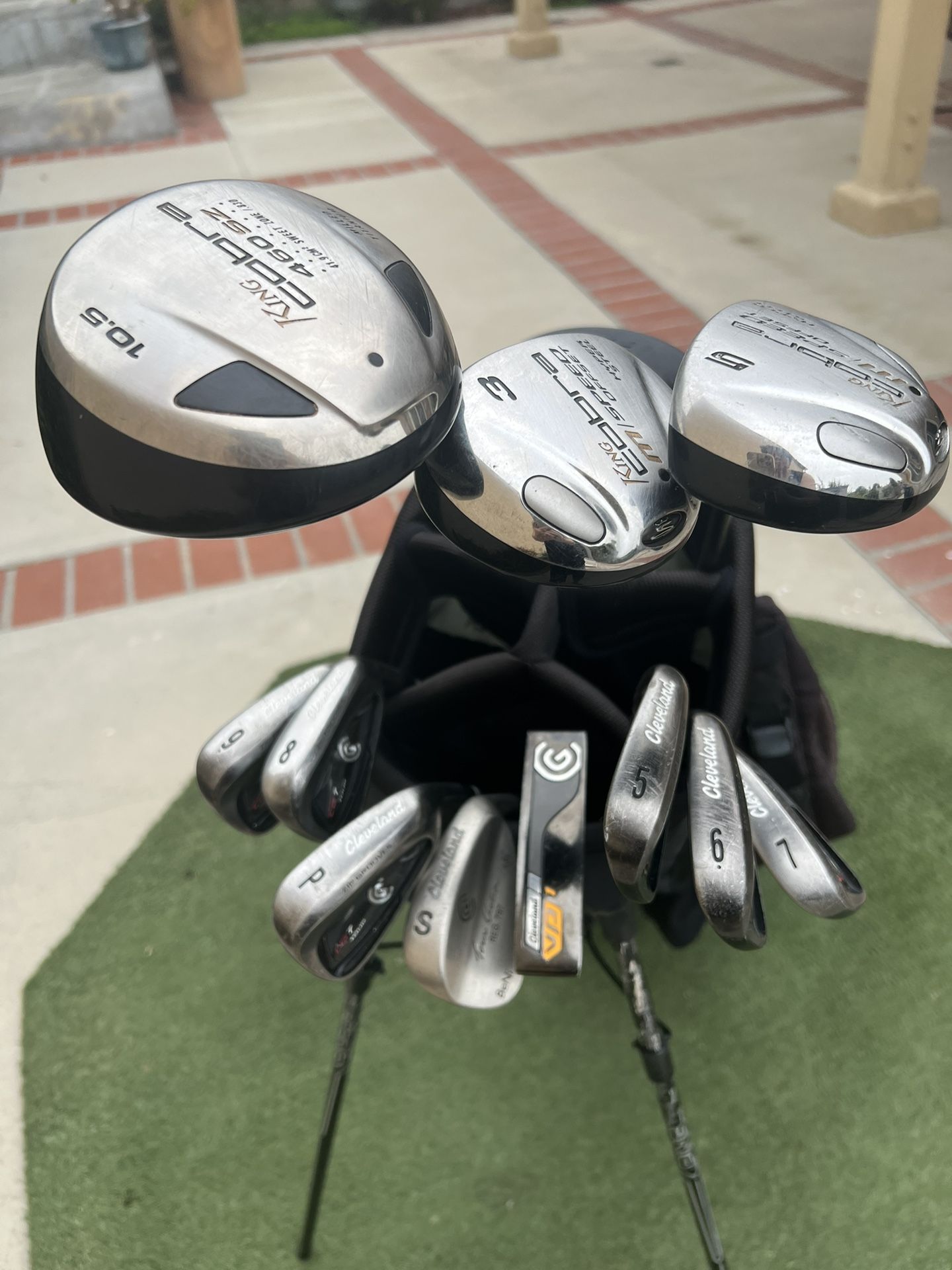 Cleveland Irons (CR7 Tour)with Cleveland Putter( VP-1)and King Cobra Driver,#3,5 Fairway Wood including Ping Hoofer Kick Stand Golf Bag//New Grip