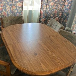 Table With  4 Chairs