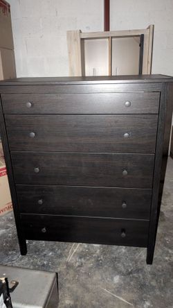 Dresser used