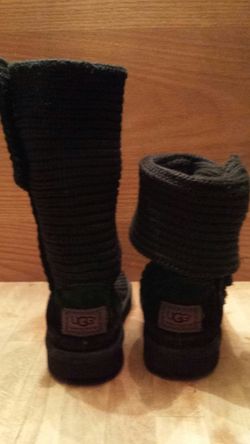 Girls Uggs sz 3