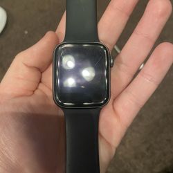 Apple Watch Series 4 44M