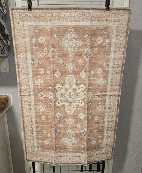 Area rug