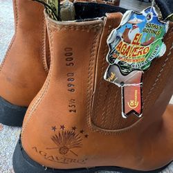 AGAVERO Boots Unique And Rare 