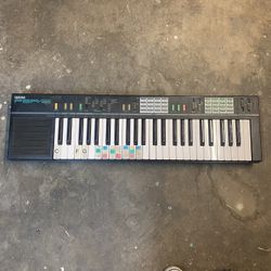 Yamaha Keyboard Works Great  PSR-12