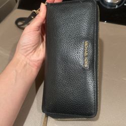 Michael Kors wallet