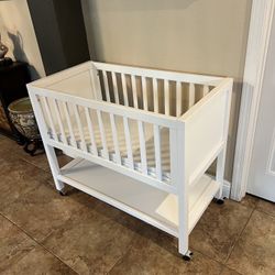 Infant Solid  Wood Baby Crib 
