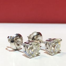 NATURAL DIAMOND Earring Studs