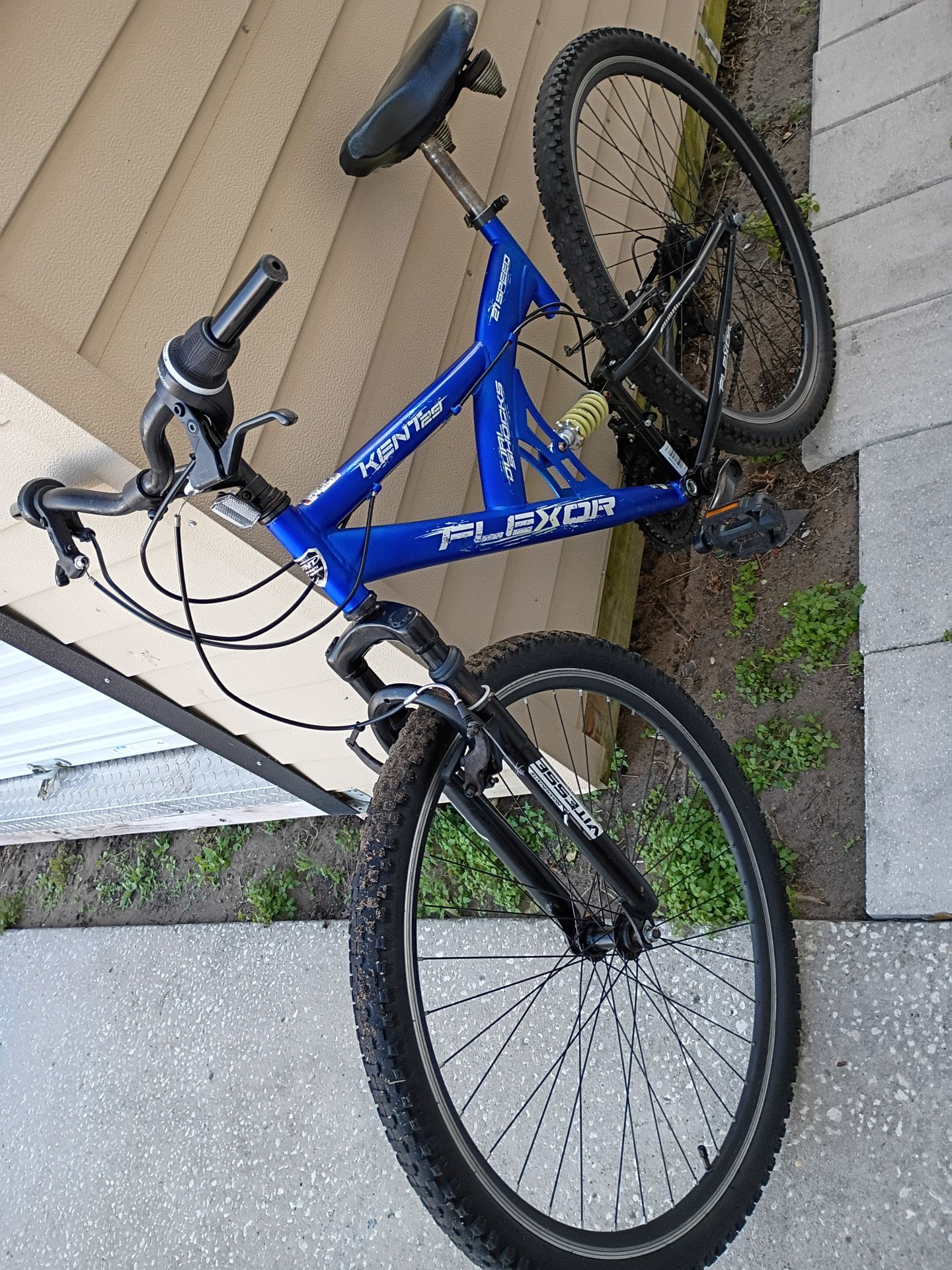 Kent 29in mountain bike