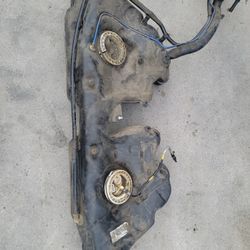 09 Mercedes CLK350 Gasoline Tank Pump $250
