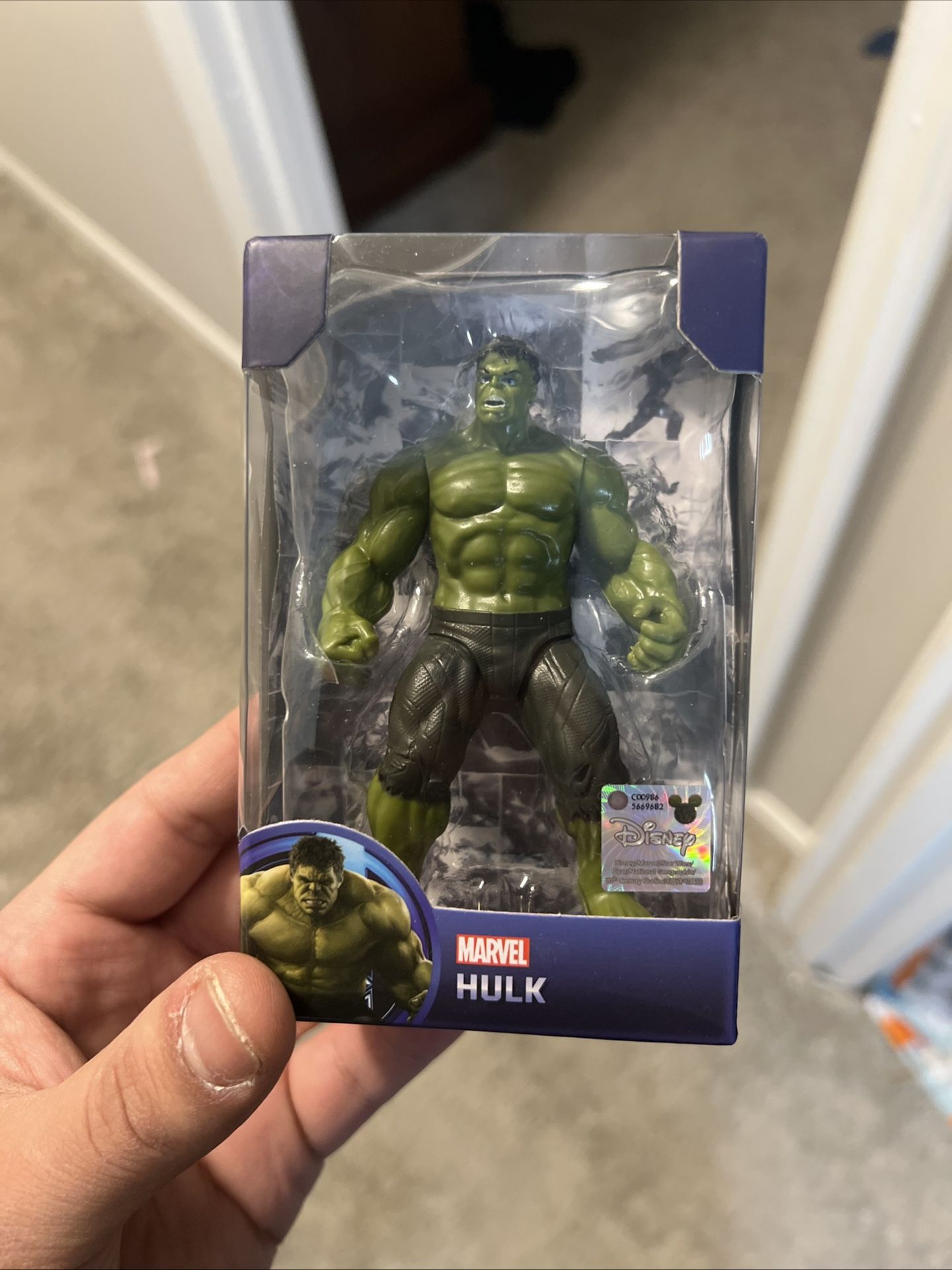 Disney Marvel Mini Hulk Action Figure