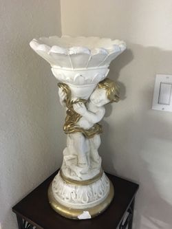 Centerpiece used normal