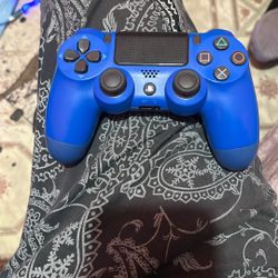 PS4 Controller 