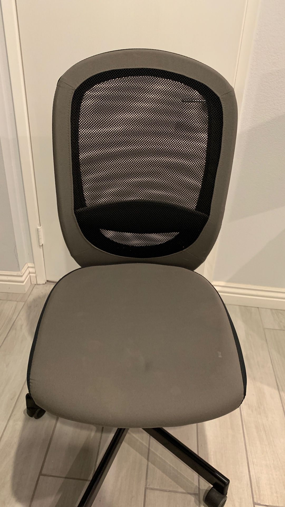Grey black office desk chair