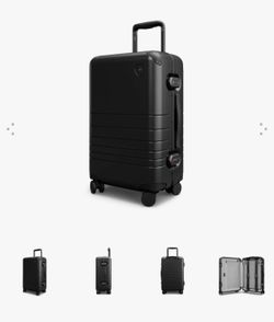 BNWT MONOS Hybrid Carry On Plus Black Suitcase