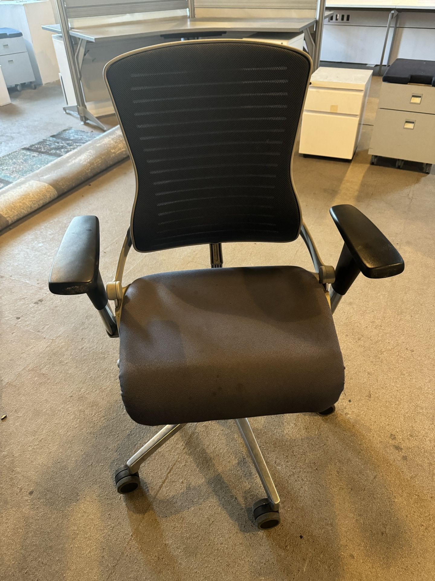 M5 Office Chair 