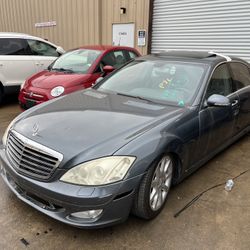W221 S Class S550 Mercedes Benz Parts Parting Out 